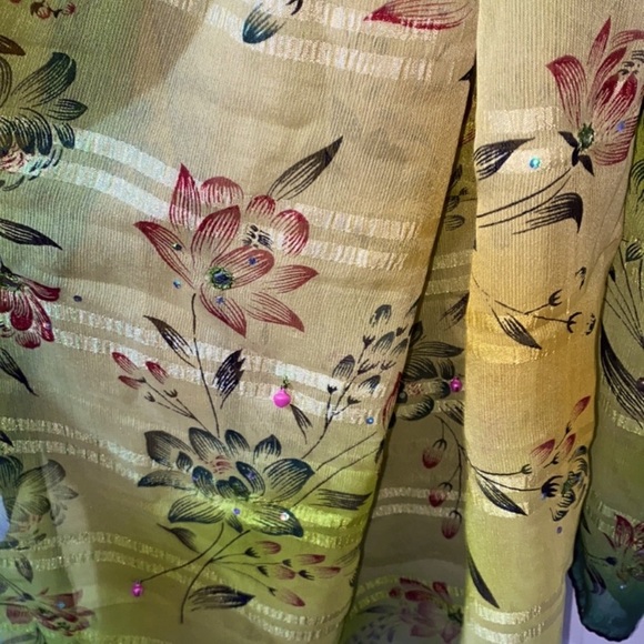 Pre-sewn easy to wear green saree - Picture 5 of 7